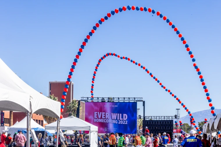 Homecoming on UArizona campus